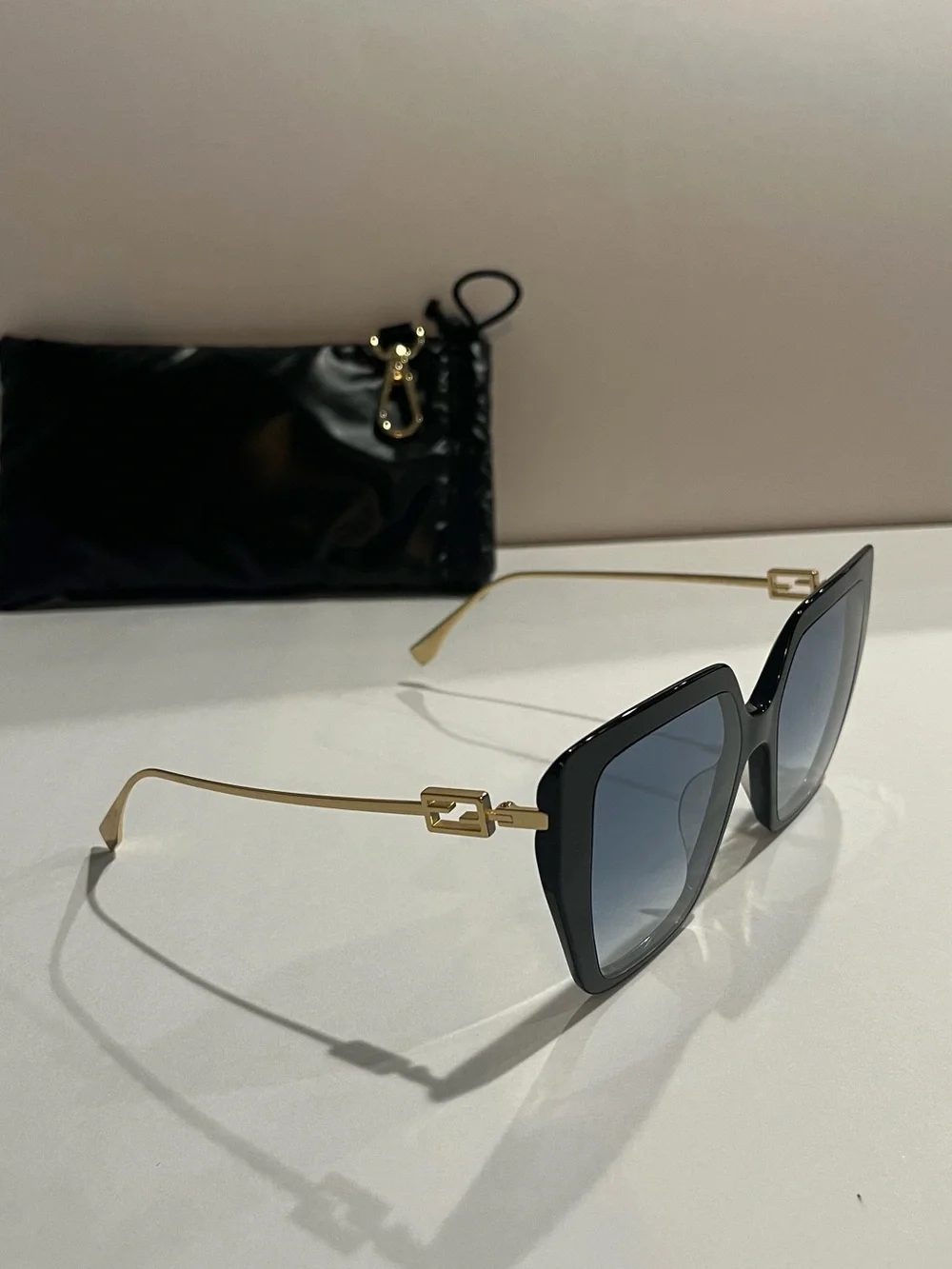 Authentic Fendi Baguette Butterfly Sunglasses Black/Gray Gradient w/ Pouch & Rec